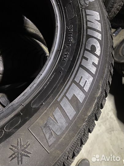 Michelin Alpin 5 215/65 R17