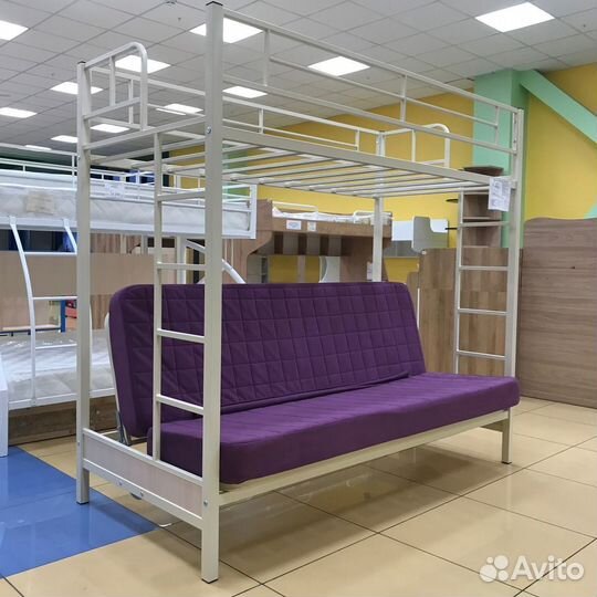 Двухъярусная кровать