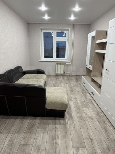 1-к. квартира, 42 м², 10/14 эт.