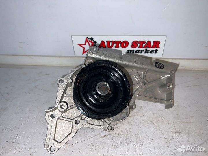 Насос системы охлаждения новый Audi A4/6/8 (3.0)