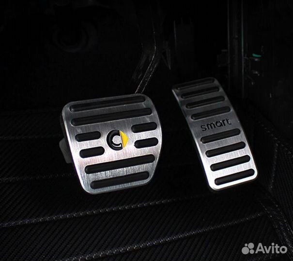 Накладки на педали ат Smart Fortwo и Forfour