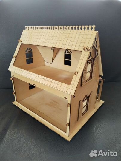 Домик кукольный
