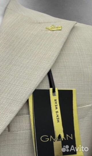 Мужской костюм свадебный офисный