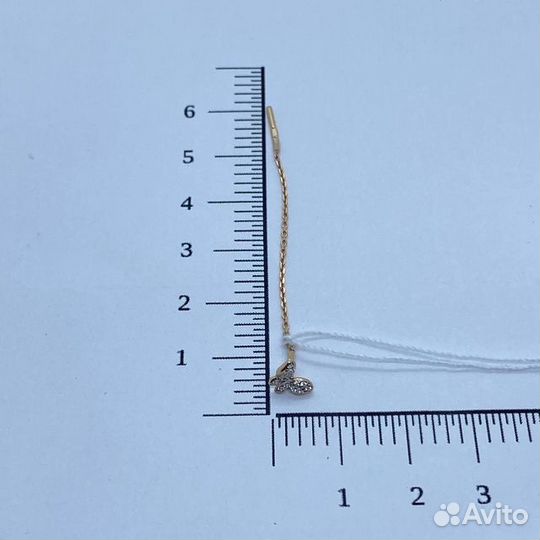 Золотые серьги с камнем