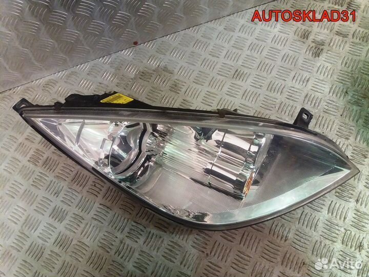 Фара левая правая Mitsubishi Colt Z3 8301A283