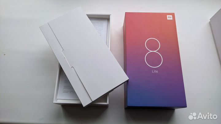 Xiaomi Mi 8 Lite, 4/64 ГБ
