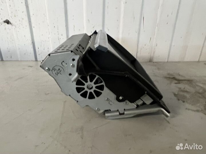 Монитор Range Rover Sport L320