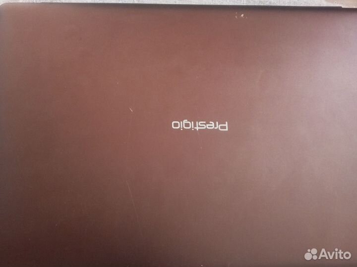 Компактный металлический Ноутбук smartbook 133s