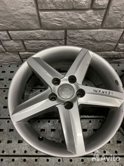 Seat Leon (1P1) Диск колесный литой R16