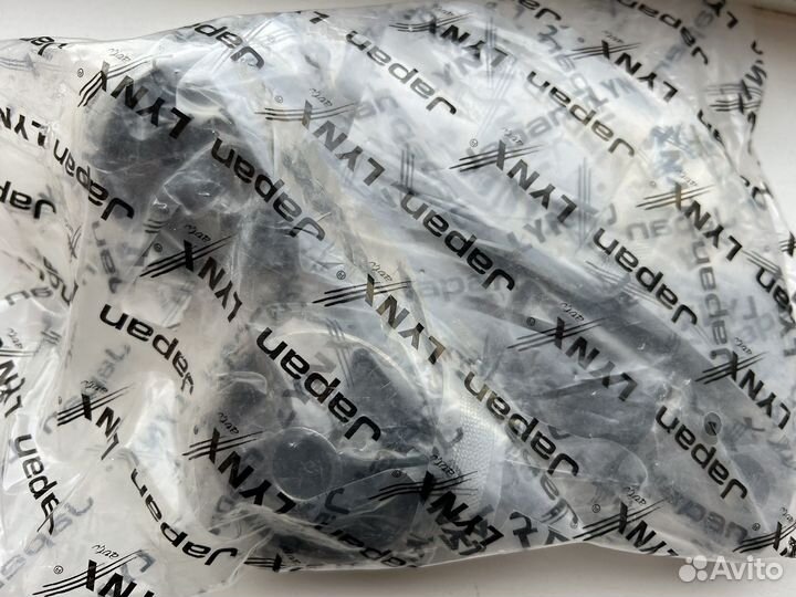 Комплект сайлентблоков B8738k