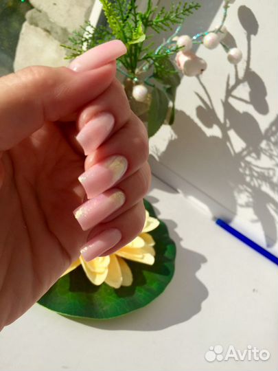 Маникюр, педикюр