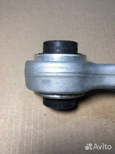 Нижний поперечный рычаг задний правый Bmw 5 7 8