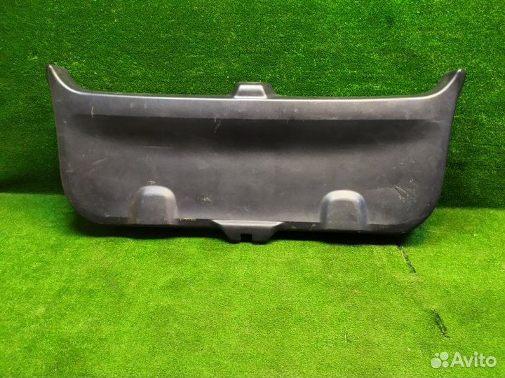 Обшивка двери багажника Ford Maverick TM1 GZ 2006