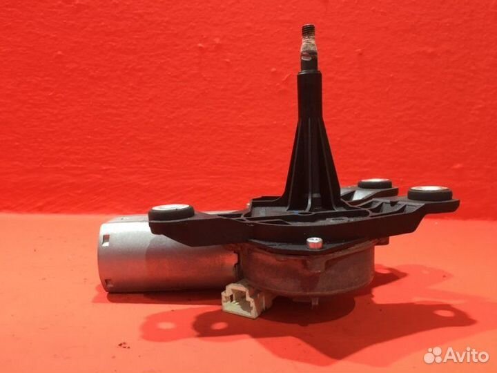 Моторчик стеклоочистителя задний Nissan Primera