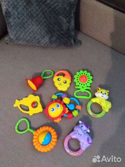 Игрушки погремушки