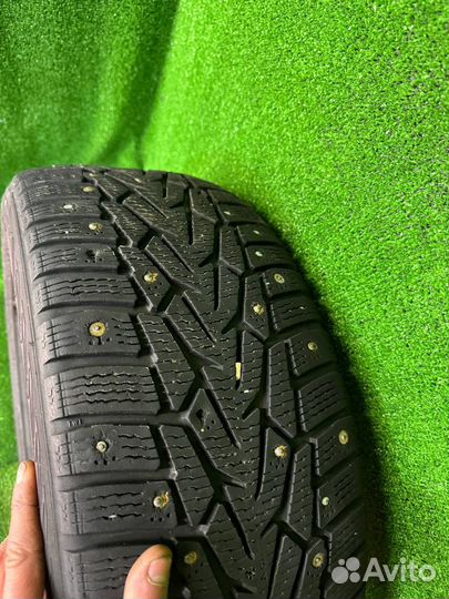 Nokian Tyres Hakkapeliitta 7 215/55 R16