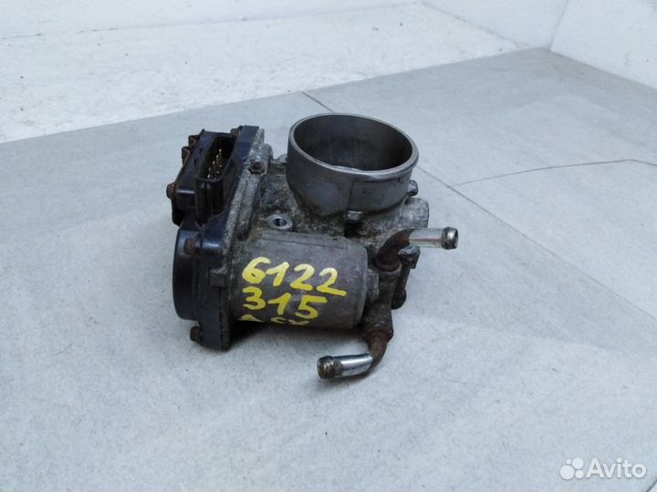 Дроссельная заслонка 1450A101