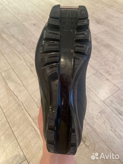 Лыжные ботинки