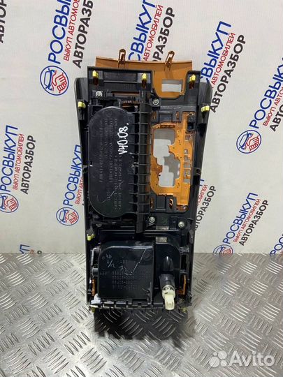 Накладка селектора АКПП Toyota Camry V40