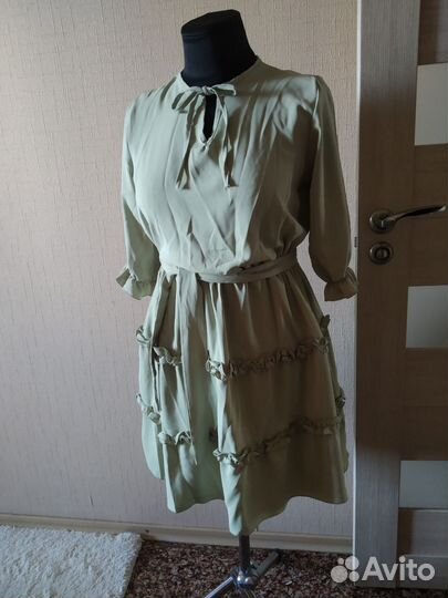 Платье оливковое 44 46