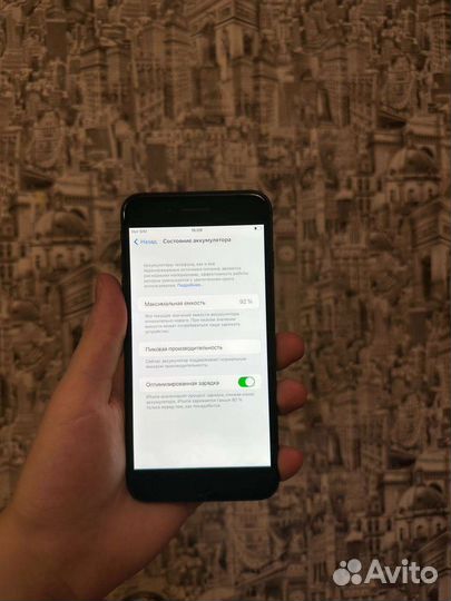 Телефон iPhone 8 plus 64gb идеал