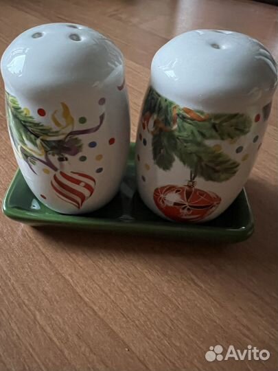 Набор керамический соль, перец на подставке