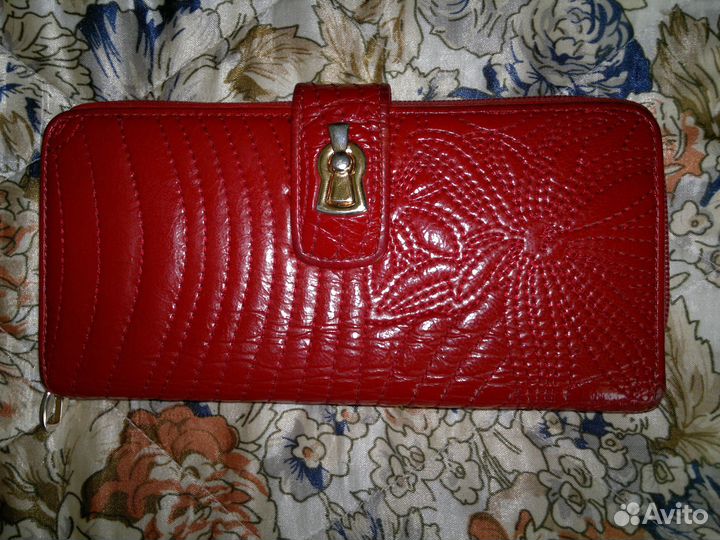 Кожаное женское портомоне Gillian красное б/у