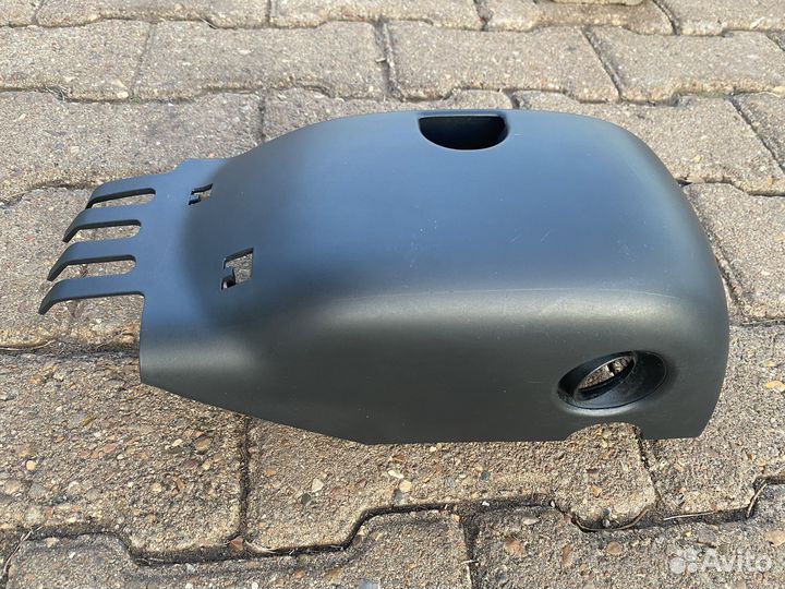 Кожух рулевой колонки нижний skoda Octavia A5 1Z