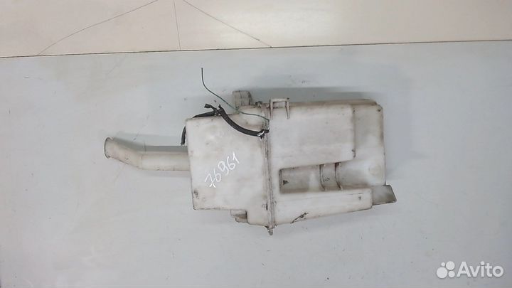 Бачок омывателя Toyota Avensis 2, 2006