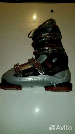 Горнолыжные ботинки