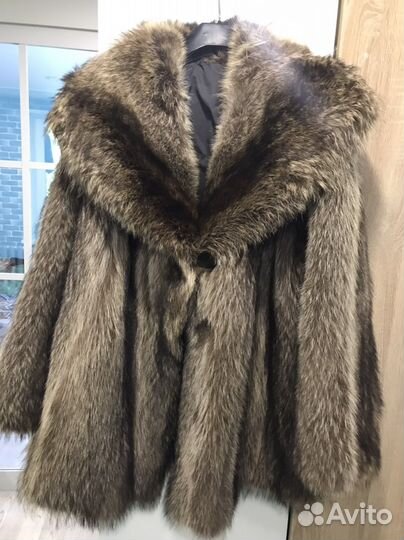 Шуба из енота с капюшоном