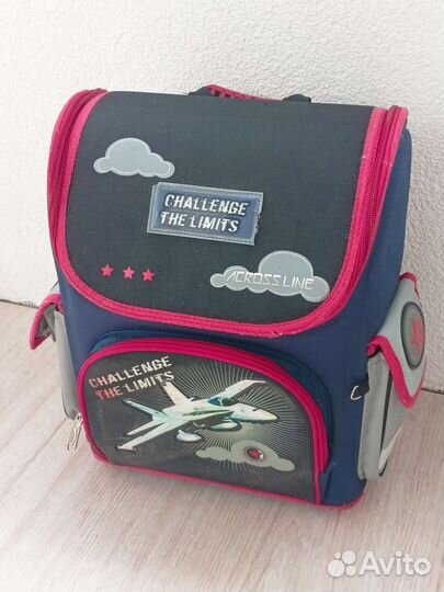 Школьный рюкзак across