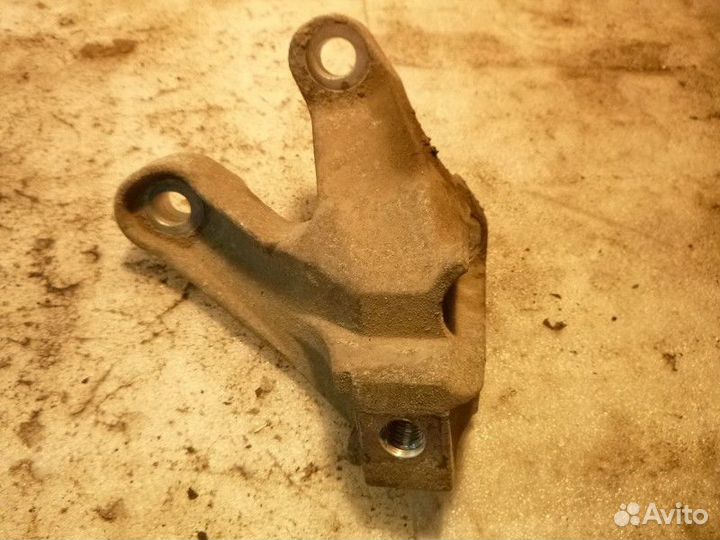 Кронштейн кпп ford focus focus II 2008-2011