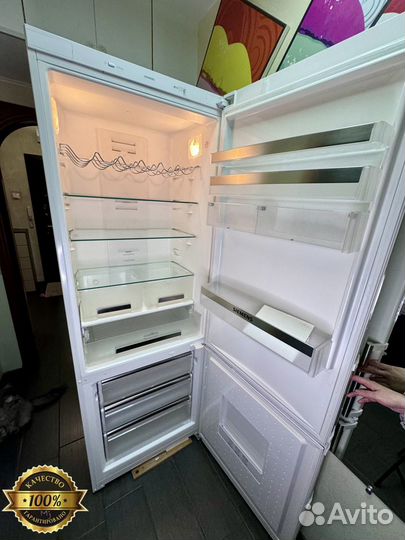 Холодильник Siemens KG 49NA00