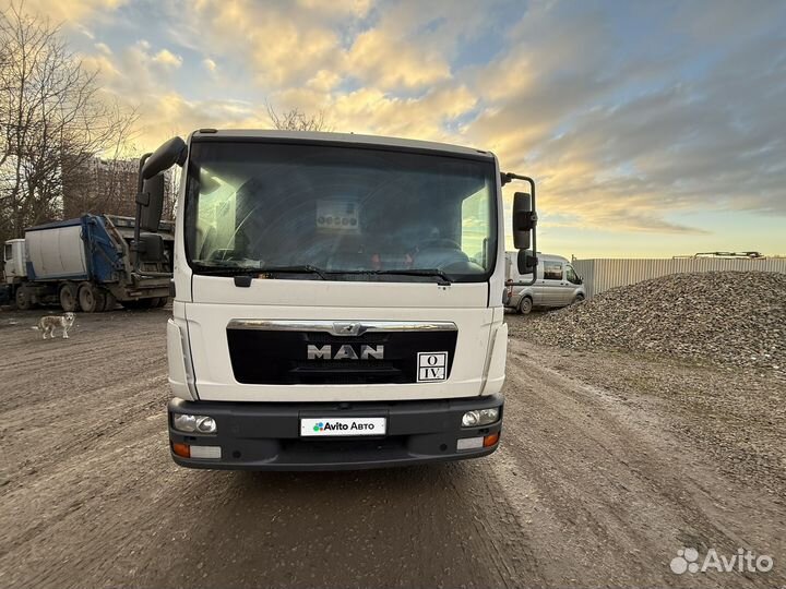 Мусоровоз MAN