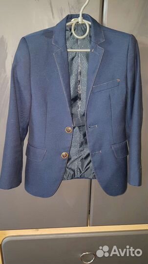 Пиджак на мальчика 134