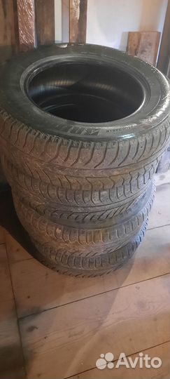 Bridgestone Ice Cruiser 7000 235/65 R17 108
