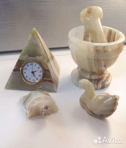 Сувениры из оникса