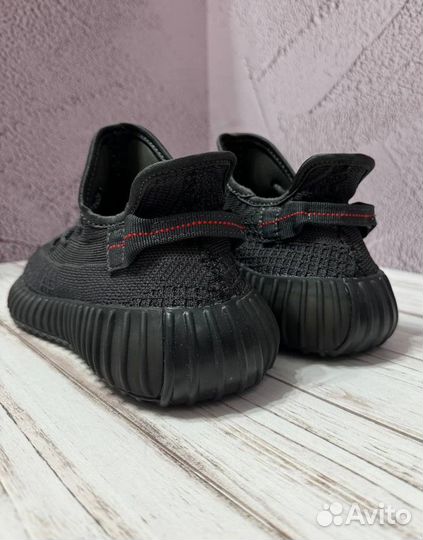 Кроссовки мужские Adidas Yeezy 350 V2 Black