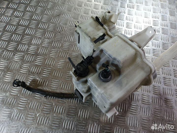 Бачок омывателя Lexus LS 4 рест. 2010 060851233