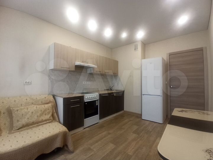 2-к. квартира, 61 м², 3/17 эт.