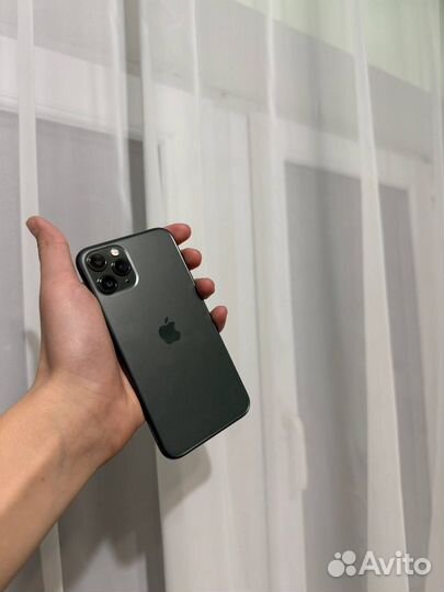 iPhone 11 Pro, 64 ГБ