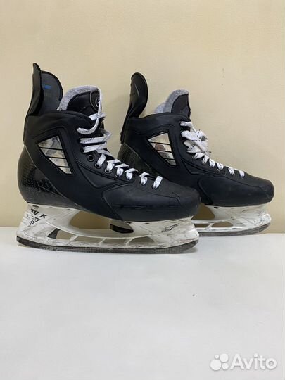 Коньки хоккейные