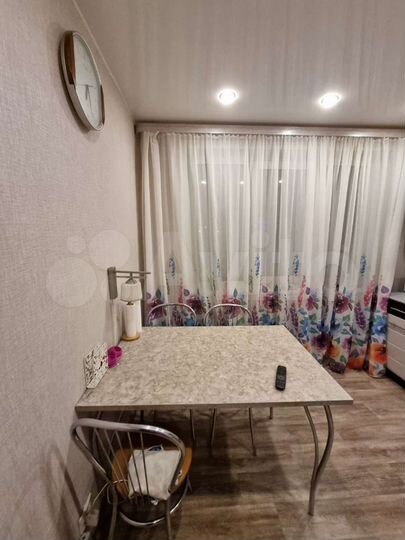 2-к. квартира, 58 м², 1/5 эт.