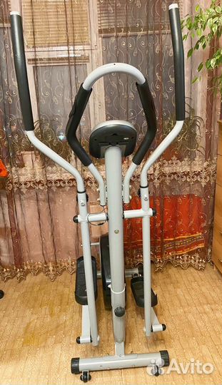 Эллиптический тренажер