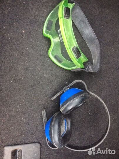 Очки, наушники