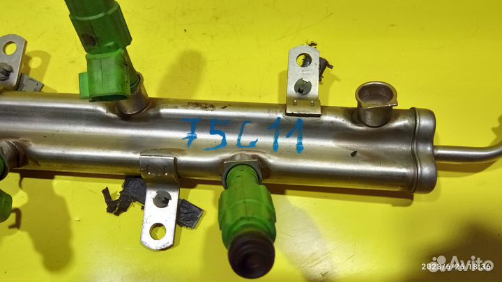 Рампа топливная для Chrysler Voyager 4 2000-2005