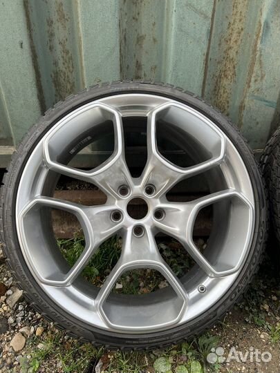 Комплект зимних колес R20 Lamborghini Huracan