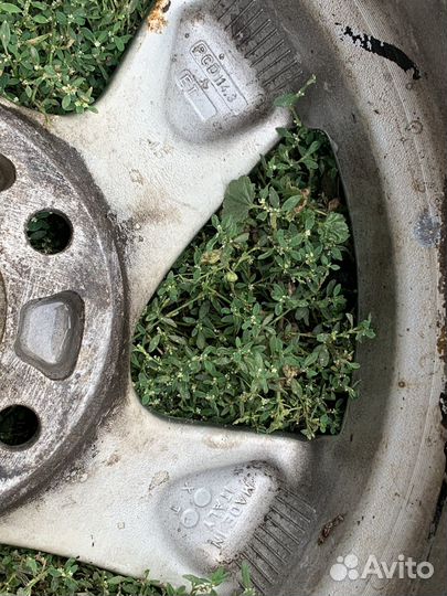 Диски литые mazda r15