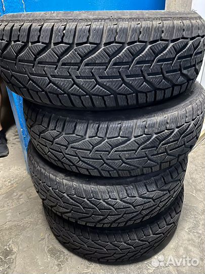 Tigar Winter 215/55 R18
